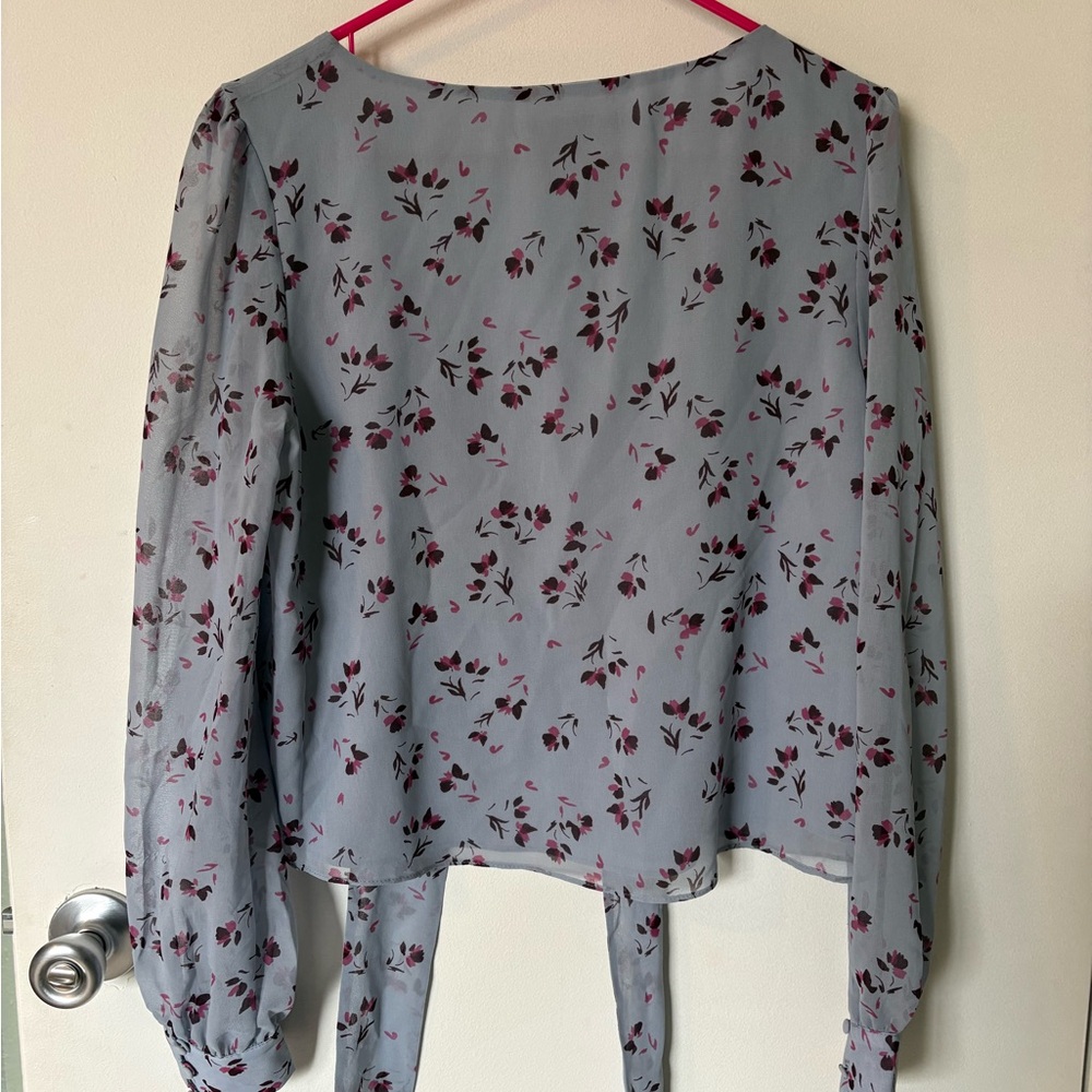 Wayf V-Neck Blouse - Blue and Red Floral - Picture 4 of 8